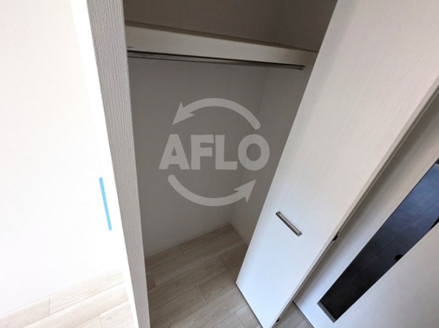収納　エスリード大阪グランフォート　クローゼット