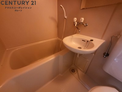 バス・シャワールーム　シンプルで機能的なユニットバスです！