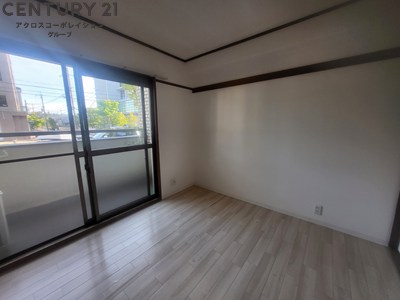 居室・リビング　南向きで日当たり良好なリビングです。