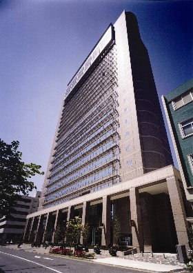 役所　足立区 東京芸術センター（役所）まで601m