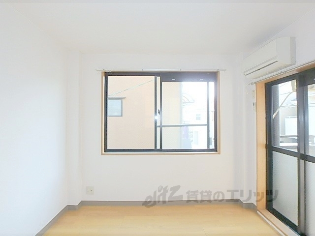 居室・リビング　居室