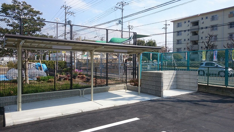その他　屋根付駐輪場