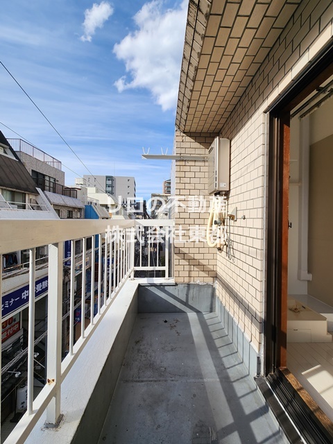 バルコニー　青空を望む快適バルコニー♪