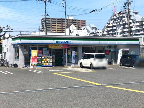 コンビニ　ファミリーマート 菱江三丁目店（コンビニ）まで457m