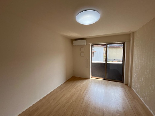 居室・リビング　室内画像：完成イメージ