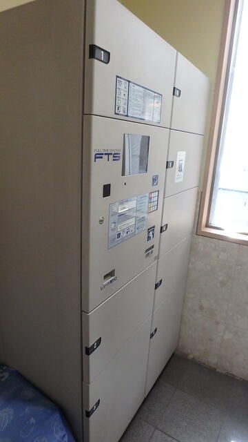 エントランス　ゆとりのあるエントランスです