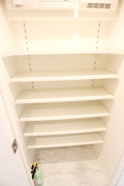 その他　★靴をたくさんしまえます★