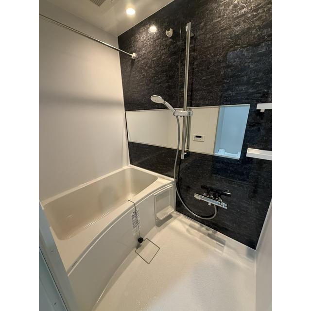 バス・シャワールーム　お風呂で日々の疲れを落としましょう