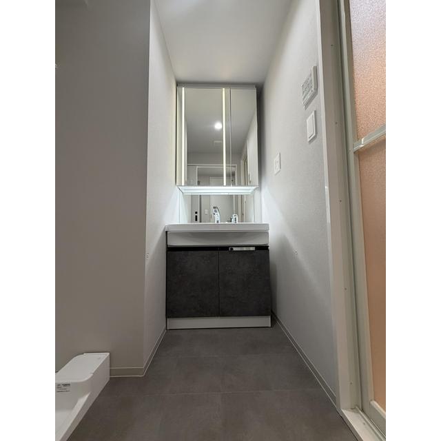 洗面設備　脱衣スペースもあります