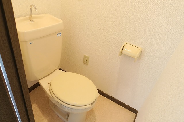 トイレ　コンパクトで使いやすいトイレです♪