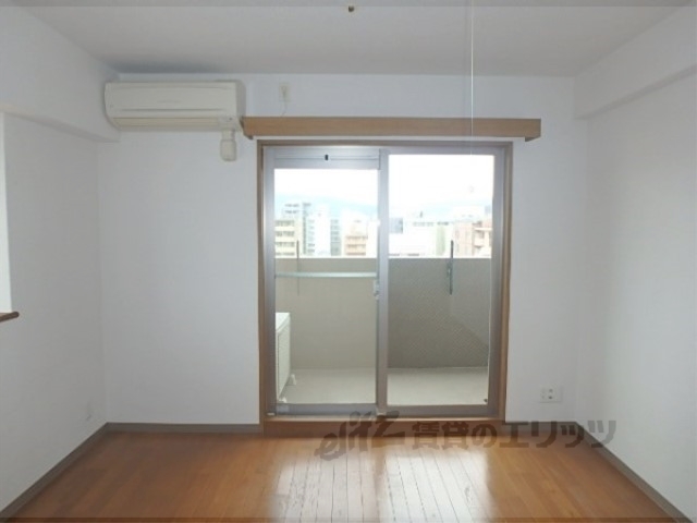 居室・リビング　洋室