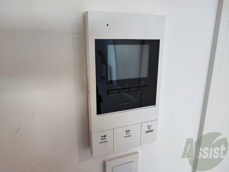 セキュリティ　ＴＶモニター付インターホンです。来客者の顔が見えるので安心！