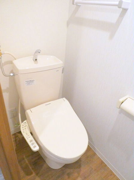 トイレ　ウォシュレットです☆