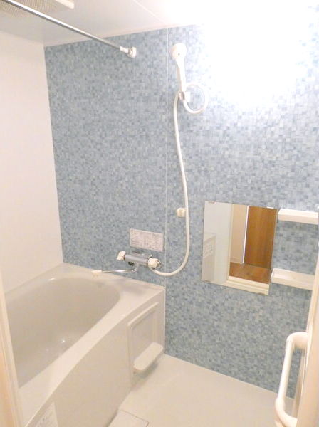 バス・シャワールーム　バスルームです☆