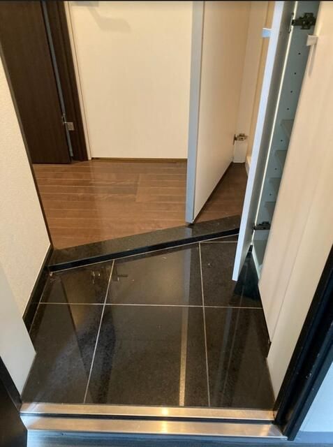 玄関　Ｌ Ｆｌａｔ板橋　北区滝野川6