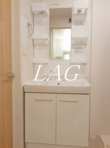 洗面設備　独立洗面台です。
