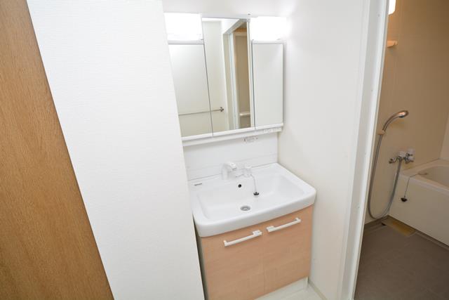 洗面設備　独立洗面化粧台付きでおすすめです！