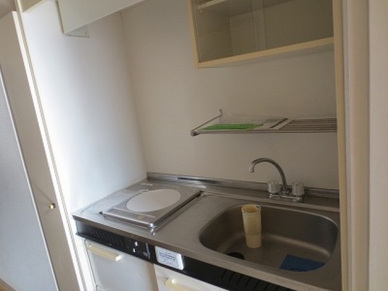 キッチン　※別部屋の写真です