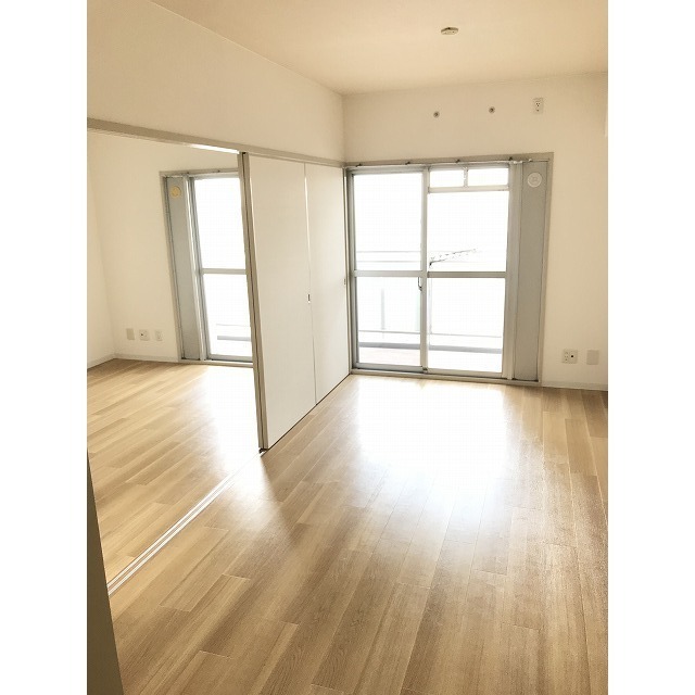 居室・リビング　リビング