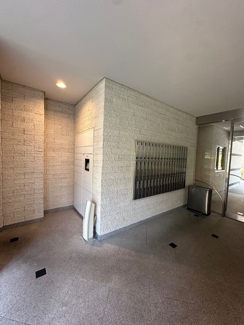 ロビー　ゆとりのあるロビーです