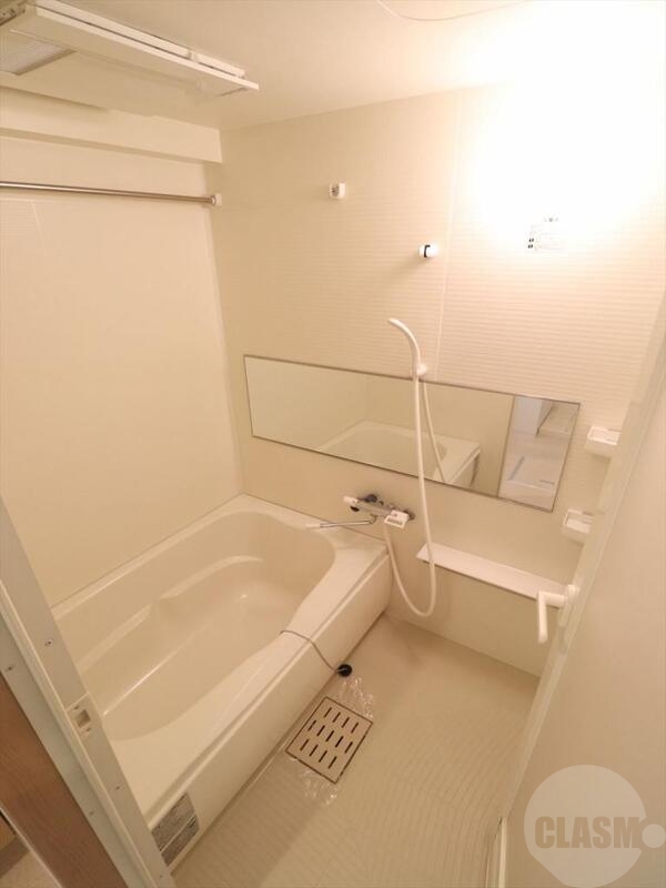 バス・シャワールーム　浴室乾燥機付き