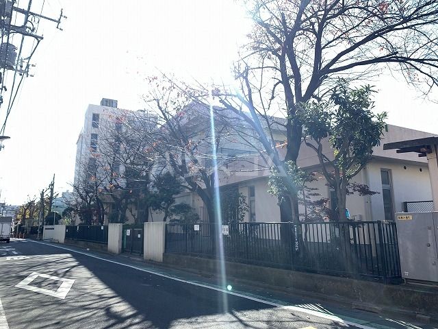 小学校　葛飾区立二上小学校（小学校）まで415m