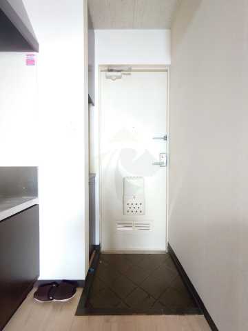 玄関　別部屋参考写真です。