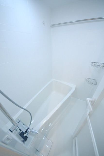 バス・シャワールーム　★広々としたバスルームです★