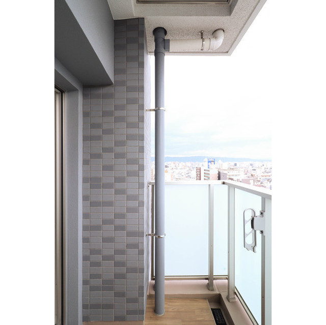 バルコニー　外からの目が気にならないバルコニーで洗濯物が干せます