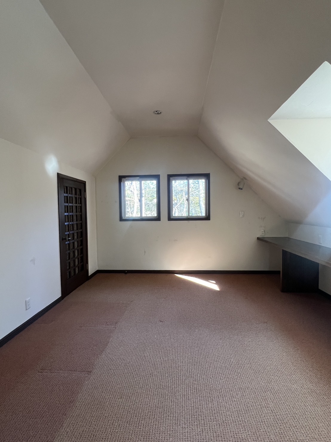 その他部屋・スペース　２階洋室9.7帖