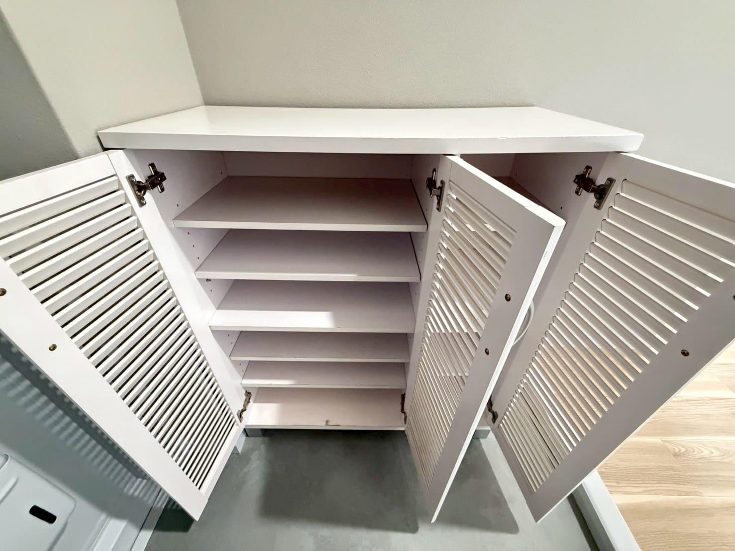 エントランス　シューズボックス