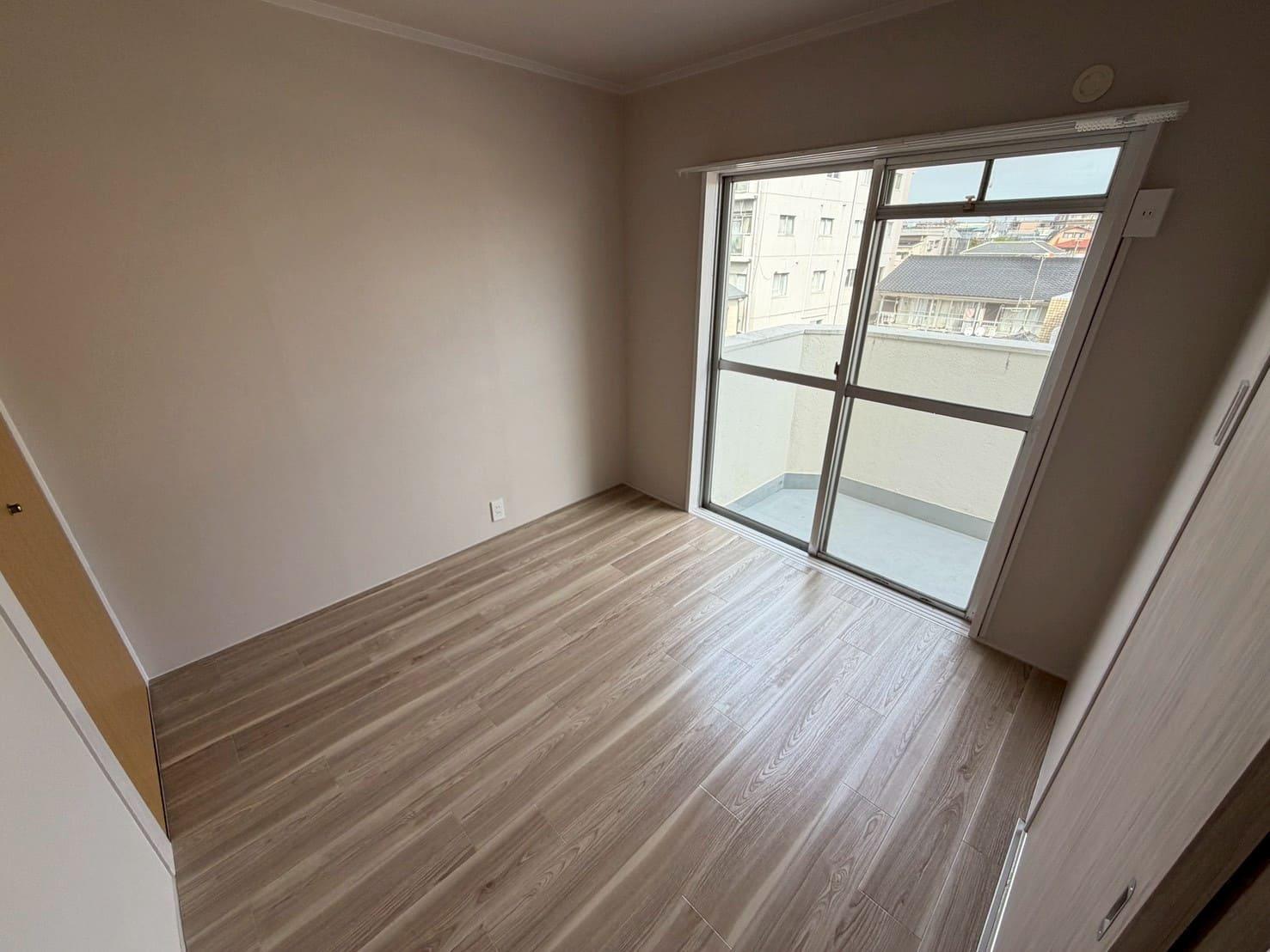 その他部屋・スペース　キッチン前洋室