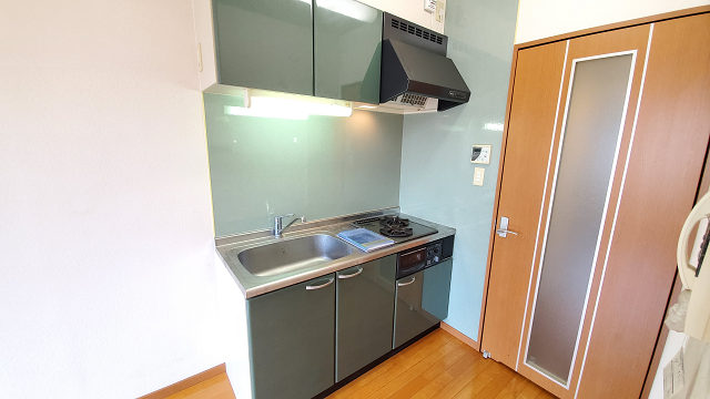 キッチン　他室写真（ほぼ同型の部屋の写真です。）