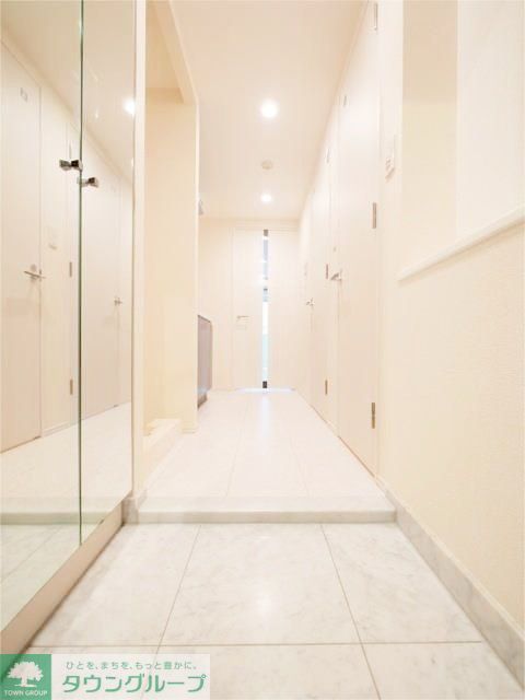 玄関　お部屋探しは株式会社　タウンハウジング　までお気軽にお問合…