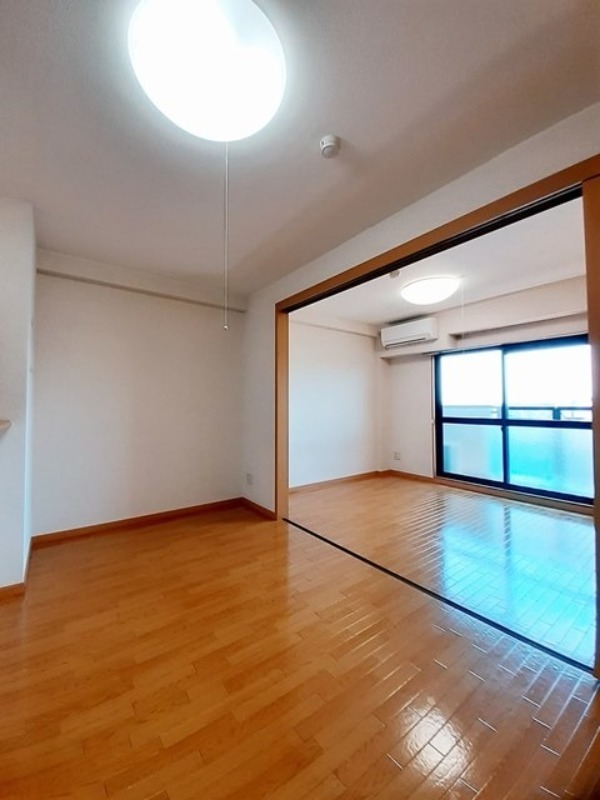 居室・リビング　図面と現状に相違がある場合には現状を優先