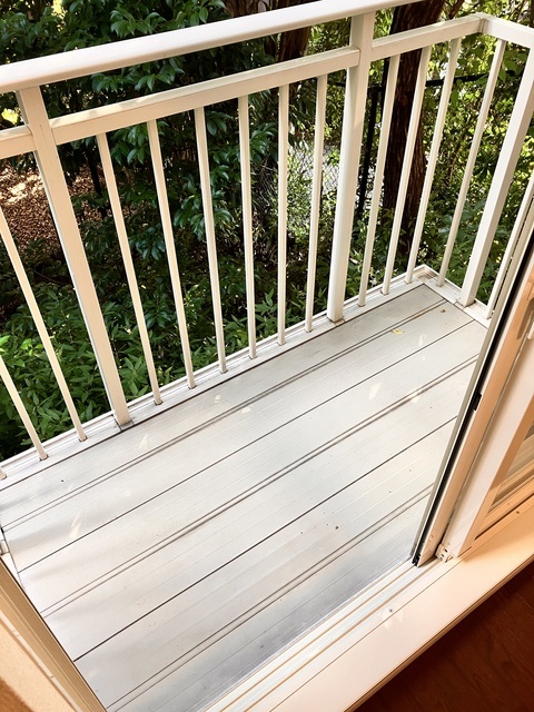 バルコニー　バルコニー