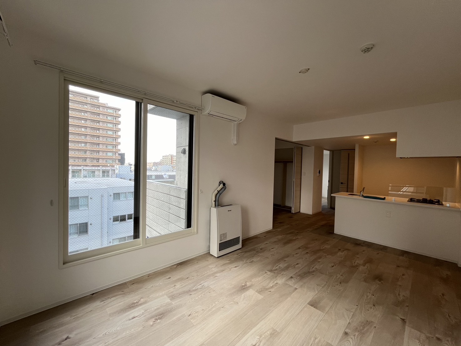 居室・リビング　※同タイプ他号室の参考画像です