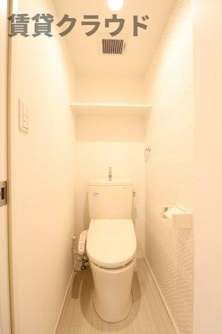 トイレ　小物を置く棚！ご自身でオシャレな空間作りもできちゃいます♪