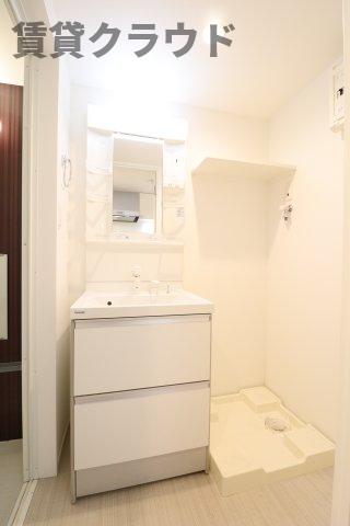 洗面設備　朝の身支度に欠かせない独立洗面台♪