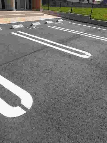 駐車場　駐車場完備です