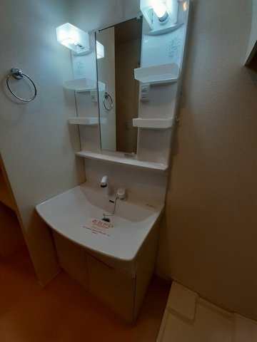 洗面設備　広い洗面スペース