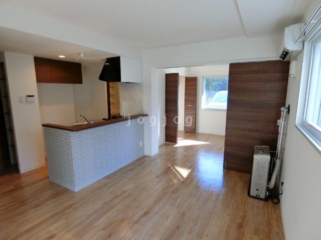 居室・リビング　同号室タイプ写真