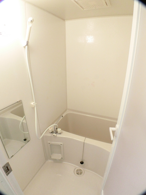 バス・シャワールーム　バス・トイレ別です