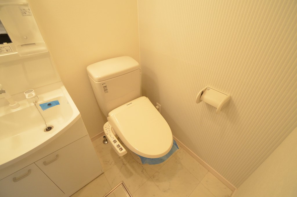 トイレ　シャワー付トイレ