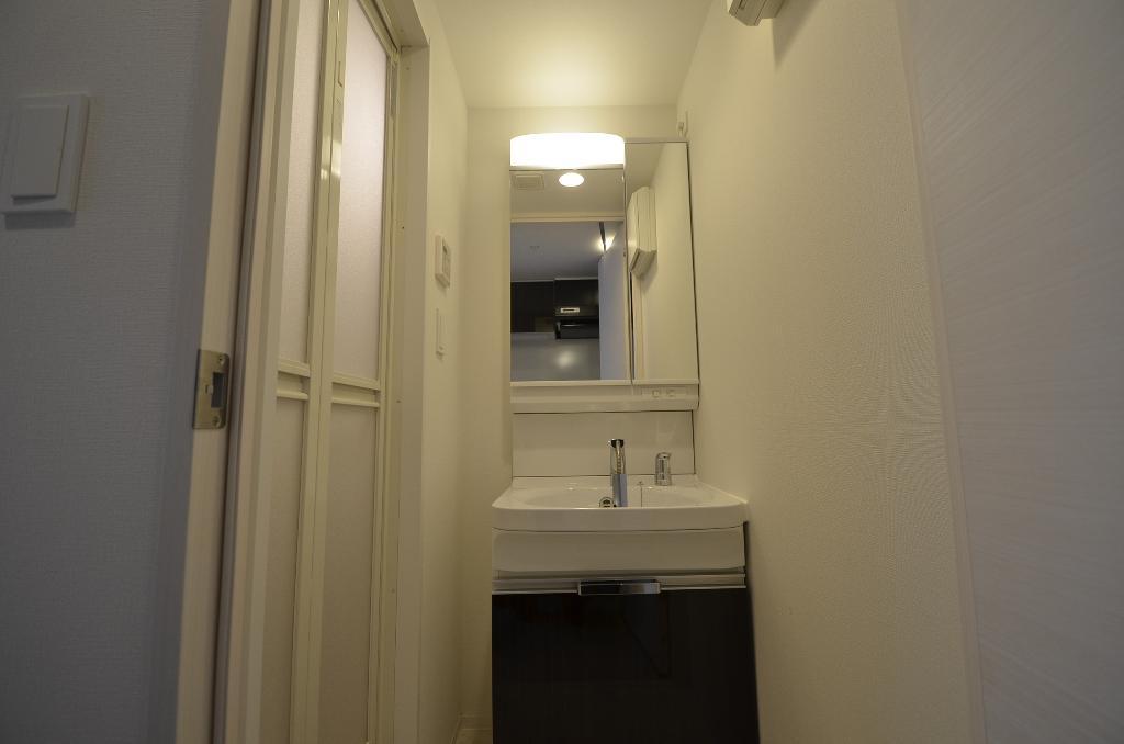 洗面設備　洗髪洗面化粧台