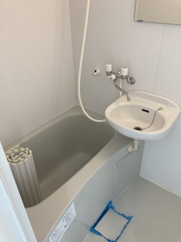 バス・シャワールーム　毎日の疲れを癒すお風呂です