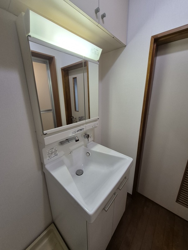 洗面設備　※他部屋参考写真