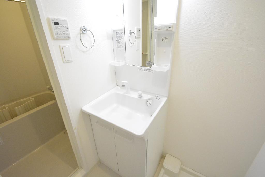 洗面設備　洗髪洗面化粧台