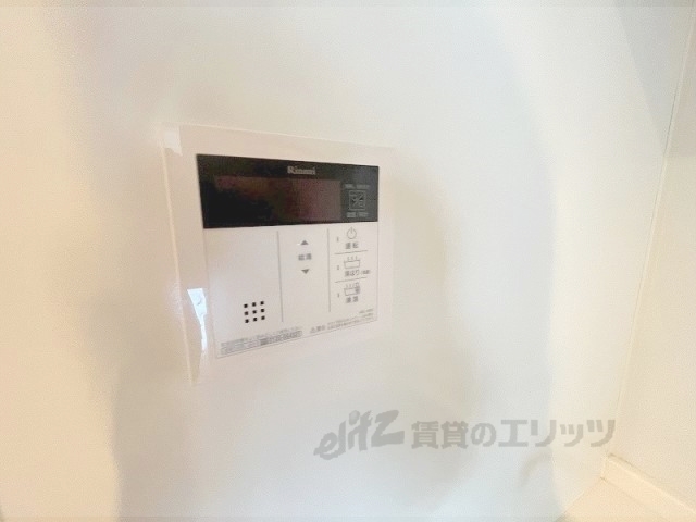 その他設備　給湯器リモコン