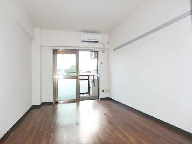 居室・リビング　※別号室写真